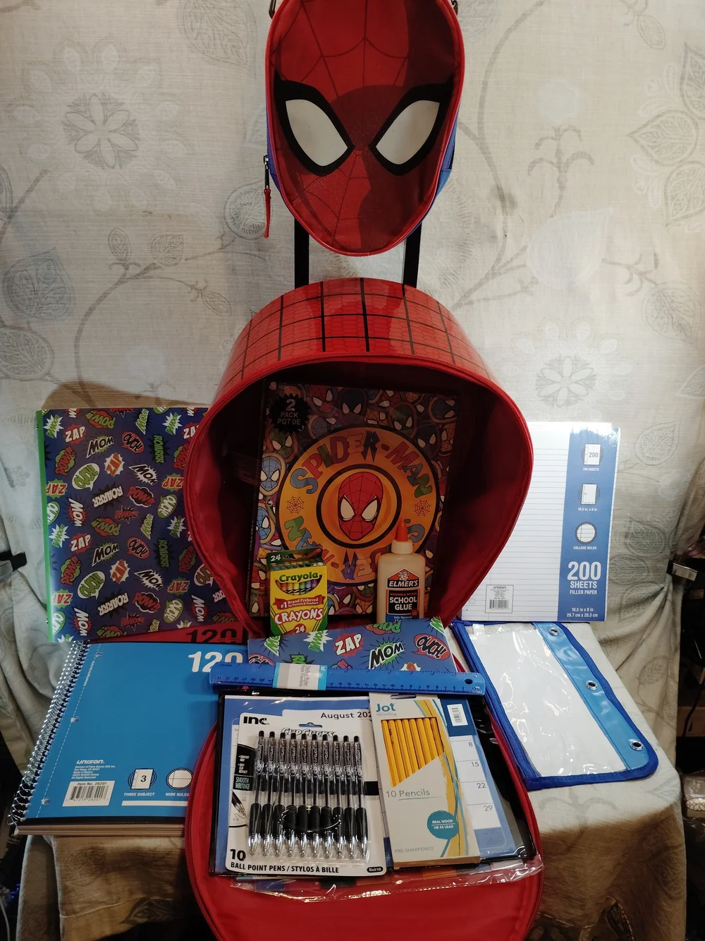 Marvel Red and Black Spiderman Kids  Roller bookbag/Luggage & Lunch Tote W/Strap